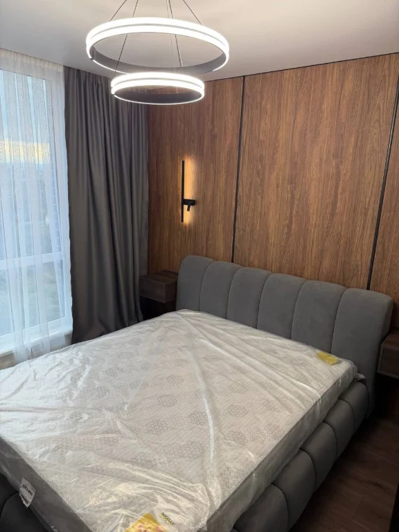 2-bedroom apartment with renovation in Manhattan Apt (Rooftop pool)