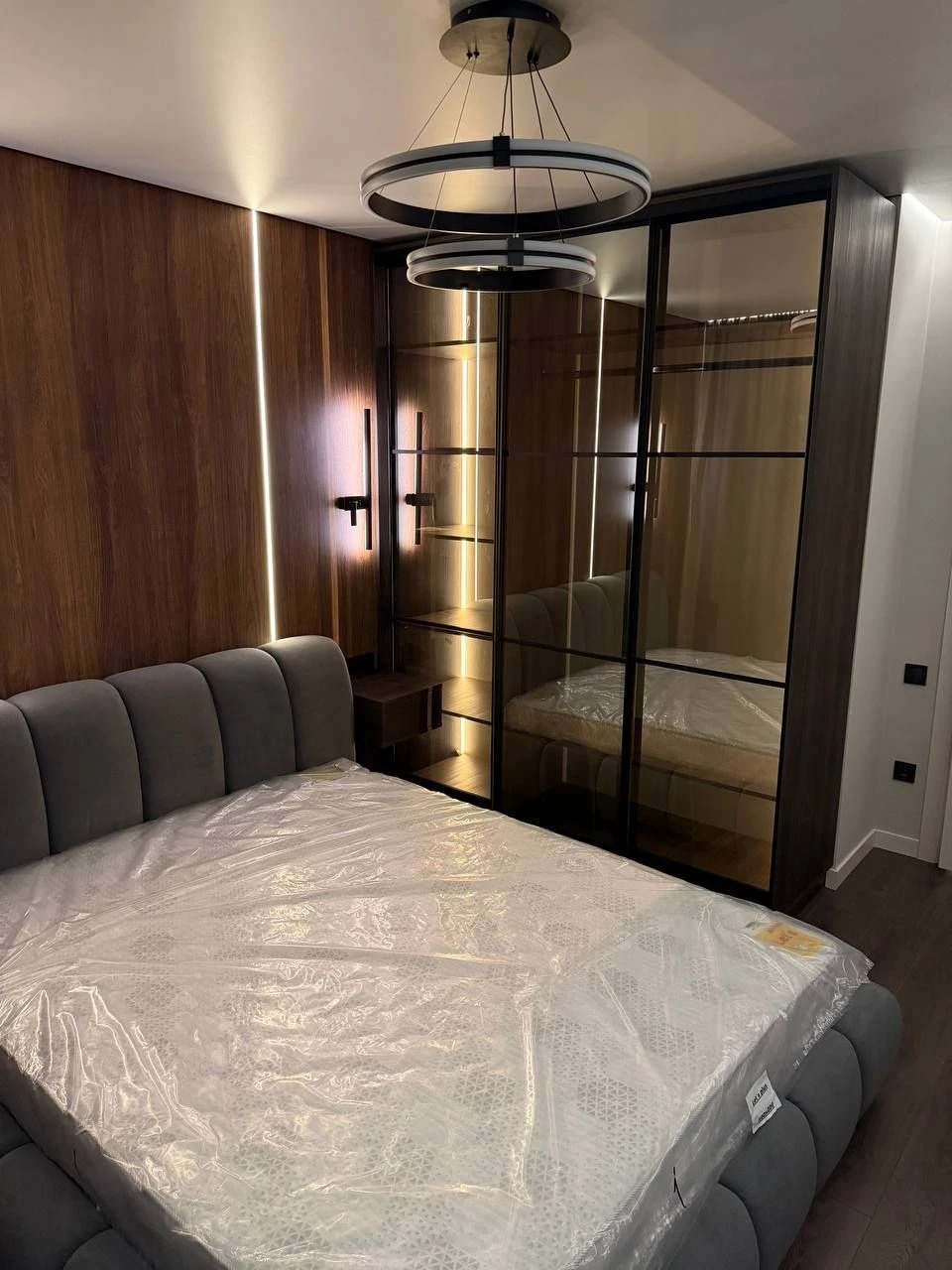 2-bedroom apartment with renovation in Manhattan Apt (Rooftop pool)