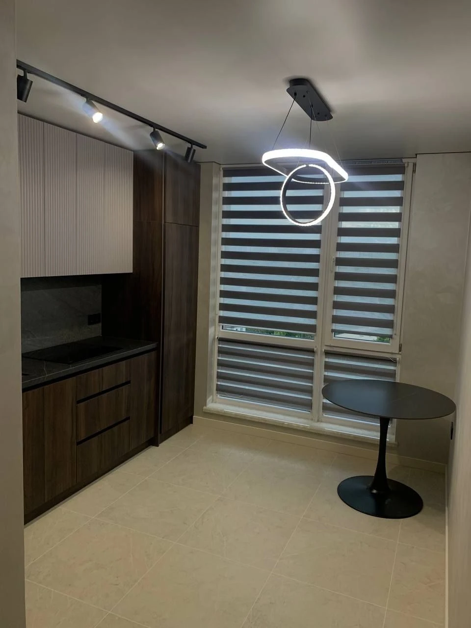 2-bedroom apartment with renovation in Manhattan Apt (Rooftop pool)