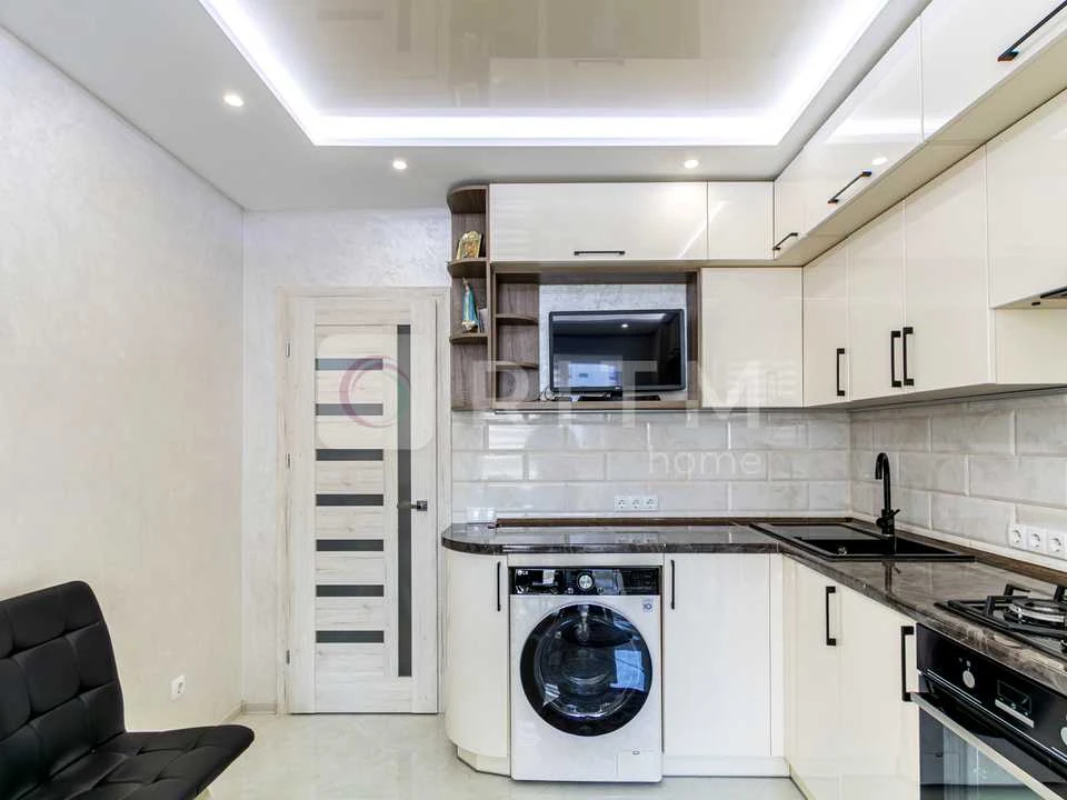 Apartment. Ivano-Frankivsk, Bastionna Street