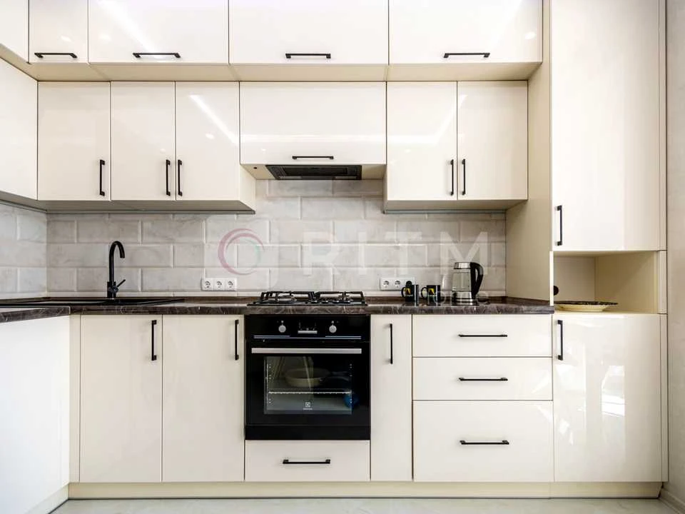 Apartment. Ivano-Frankivsk, Bastionna Street