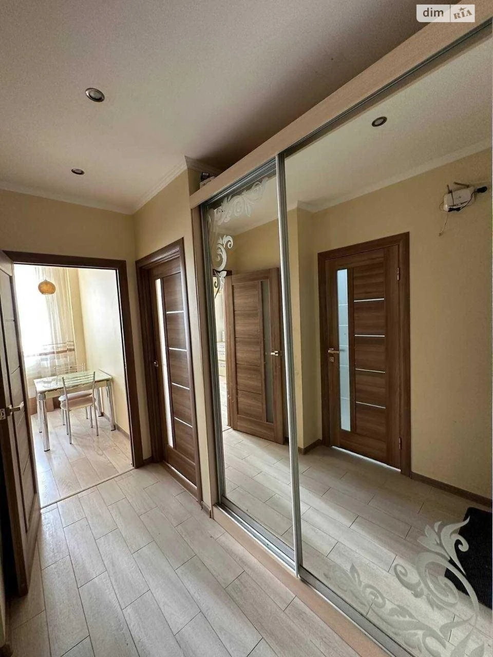 Long-Term Rental Apartment, Zalesnitskiy