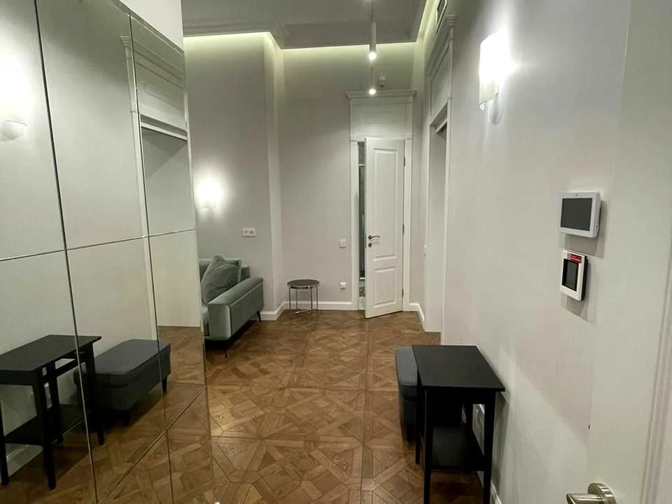 Apartment. Eugene Chikalenko Street, Kyiv