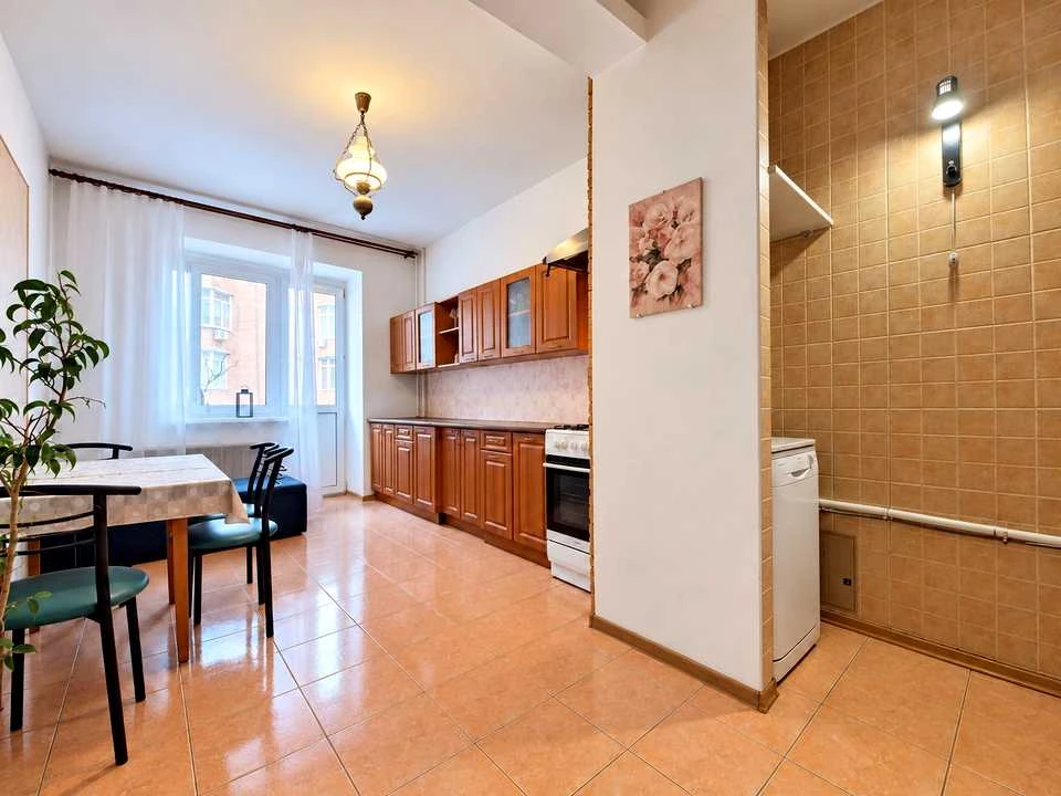 Apartment. Vvedenska st., Kyiv