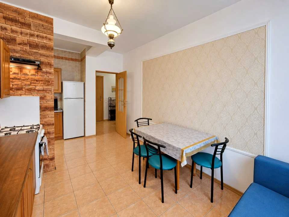 Apartment. Vvedenska st., Kyiv