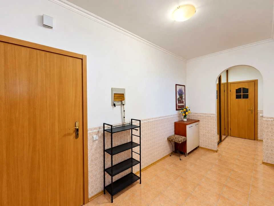 Apartment. Vvedenska st., Kyiv