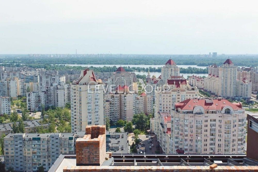 Two-room apartment for sale in Obolon Residences residential complex