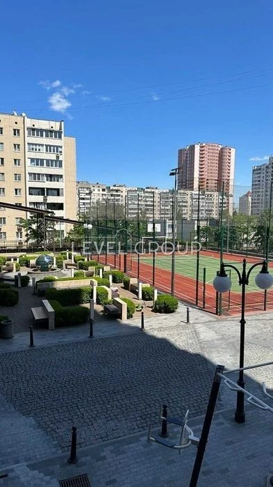 Two-room apartment for sale in Obolon Residences residential complex