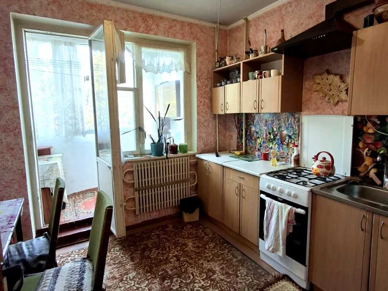 Квартира. Івано-Франківськ, вулиця Володимира Івасюка, 2