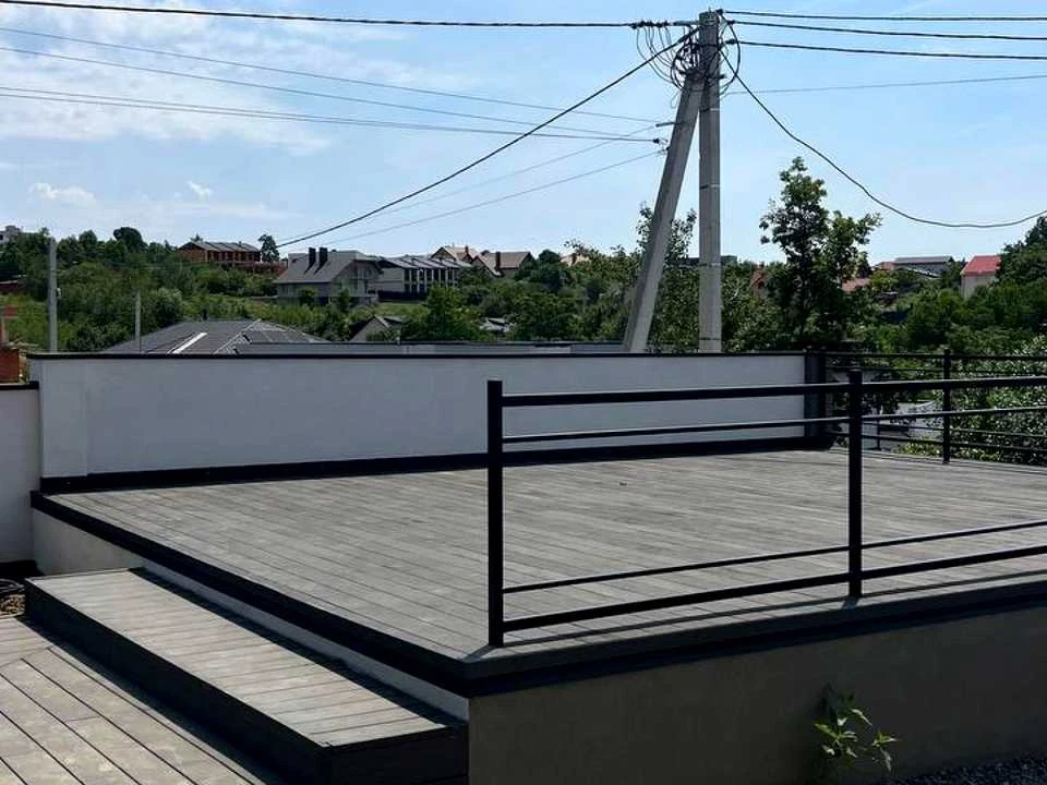 House. Chervynica, Uzhgorod