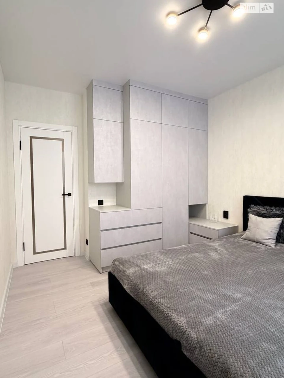 Apartment for Sale - Ozerna