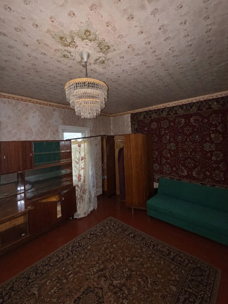 Продаж просторого будинку 100 кв. ,17 сот. землі в районіОле