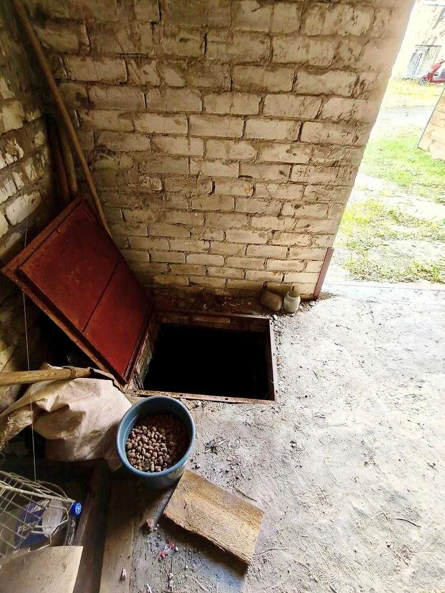 Продам приват. капітальний гараж по Любецькій 60А, р-н Нова