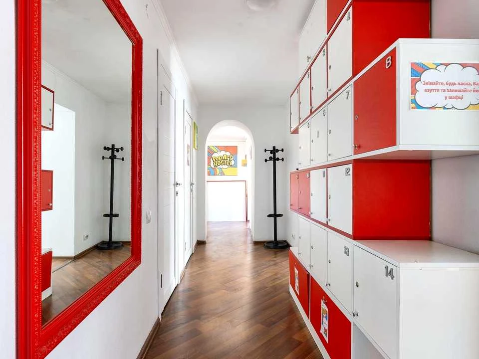 Apartment. Lviv, Ruska str.