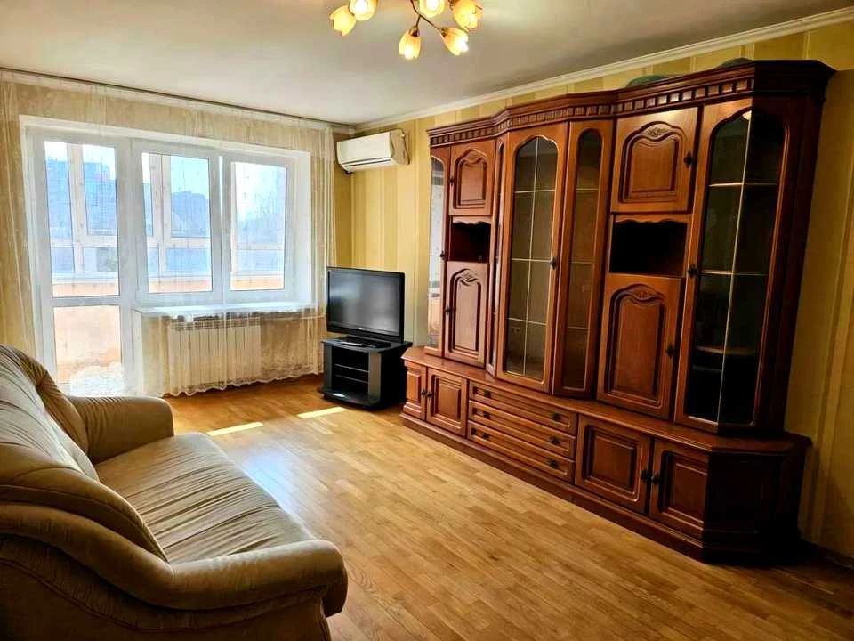 Apartment. Sichovyh Strelitsev st. Kyiv