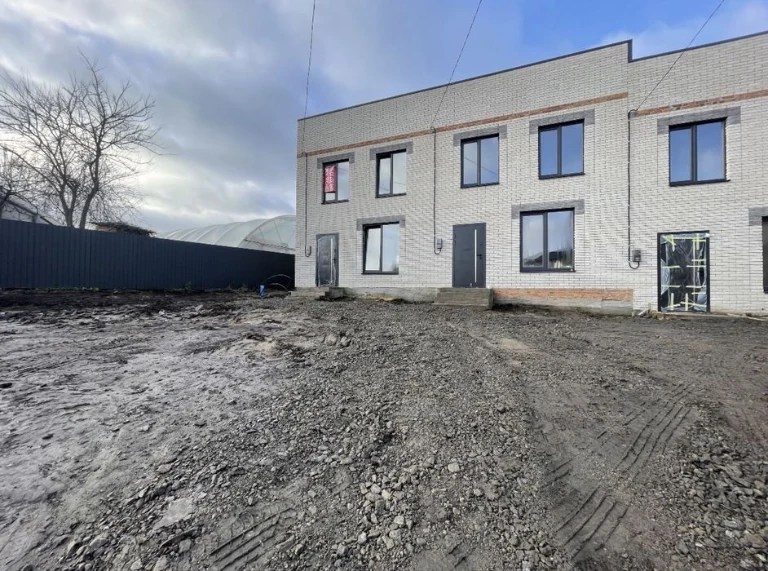 Таунхаус в городе