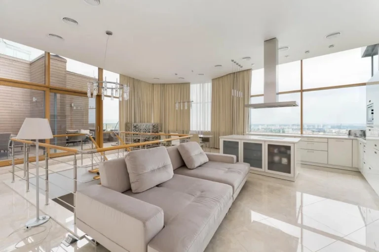 Apartment for Sale, ЖК Парус, Lukyanovka, ул. Юрия Ильенко
