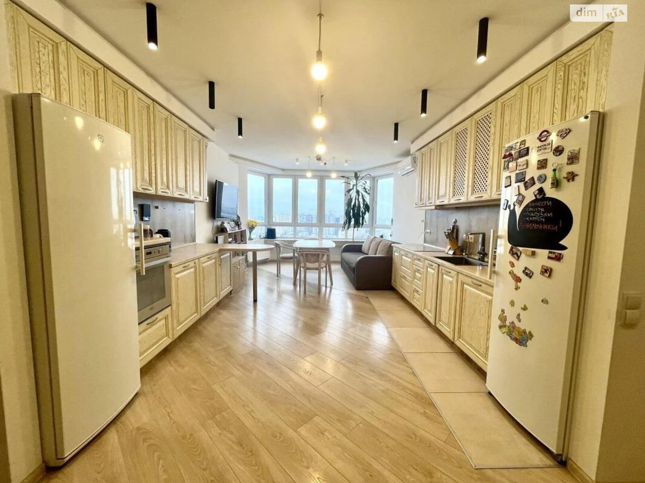 Apartment for Sale - Holosiiv