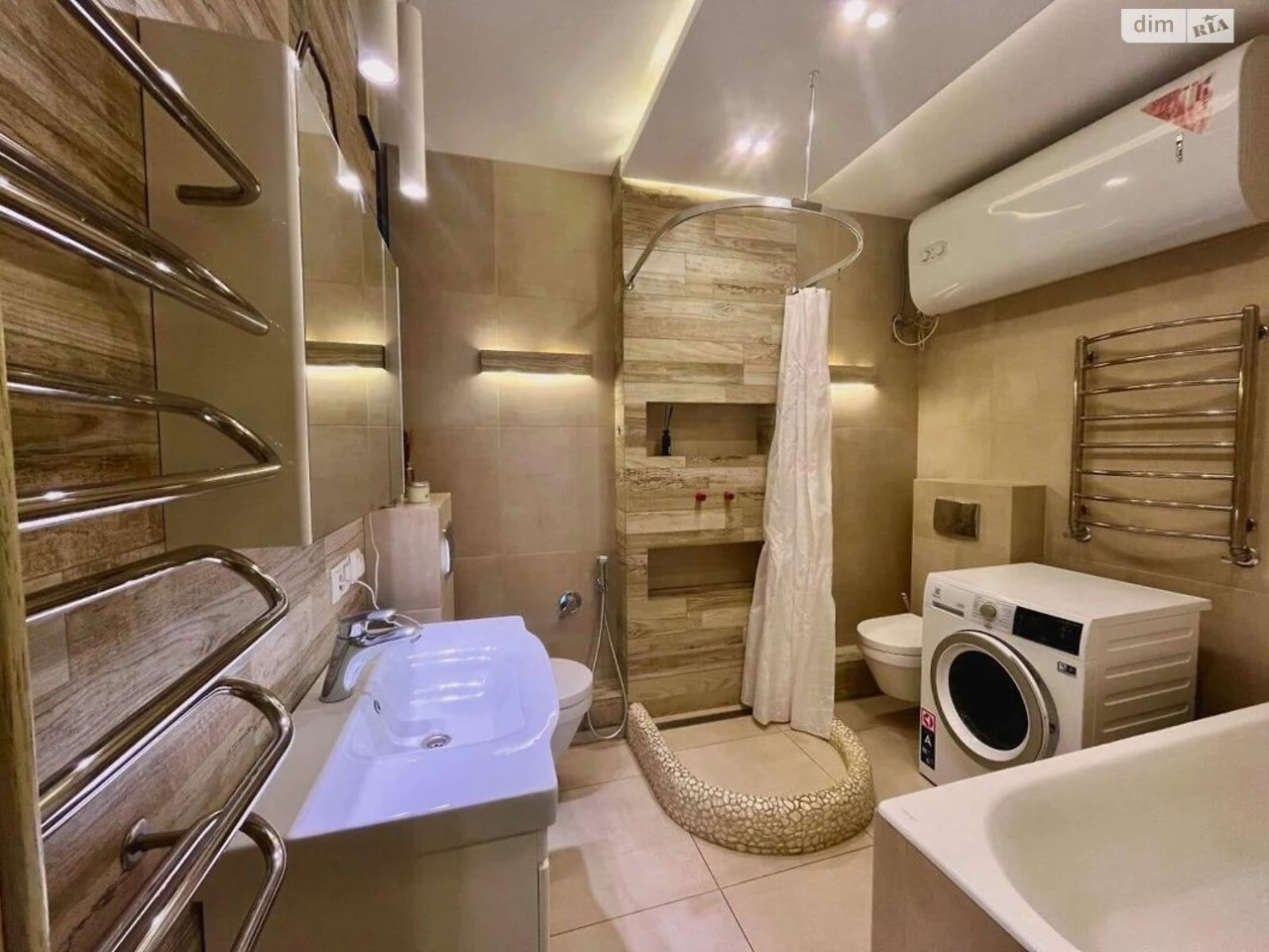 Apartment for Sale - Holosiiv