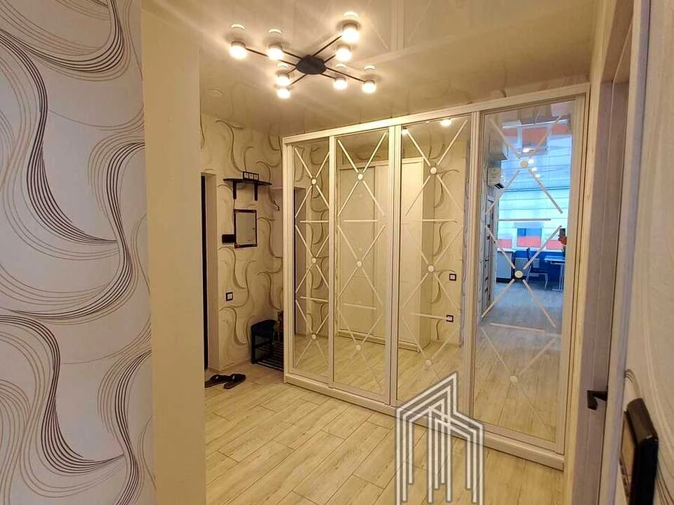Квартира. Київ, Братів Чибінєєвих вул.