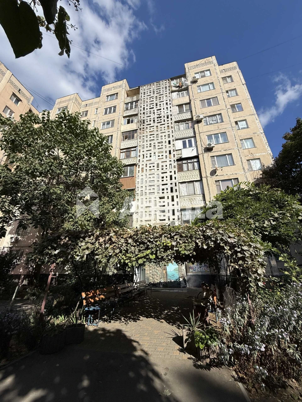 Продажа 1-комнатной квартиры на ул. Левитана, Киевский район