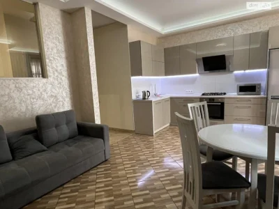 Long-Term Rental Apartment, Central Fountain Area