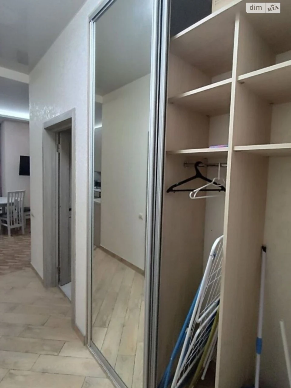 Long-Term Rental Apartment, Central Fountain Area