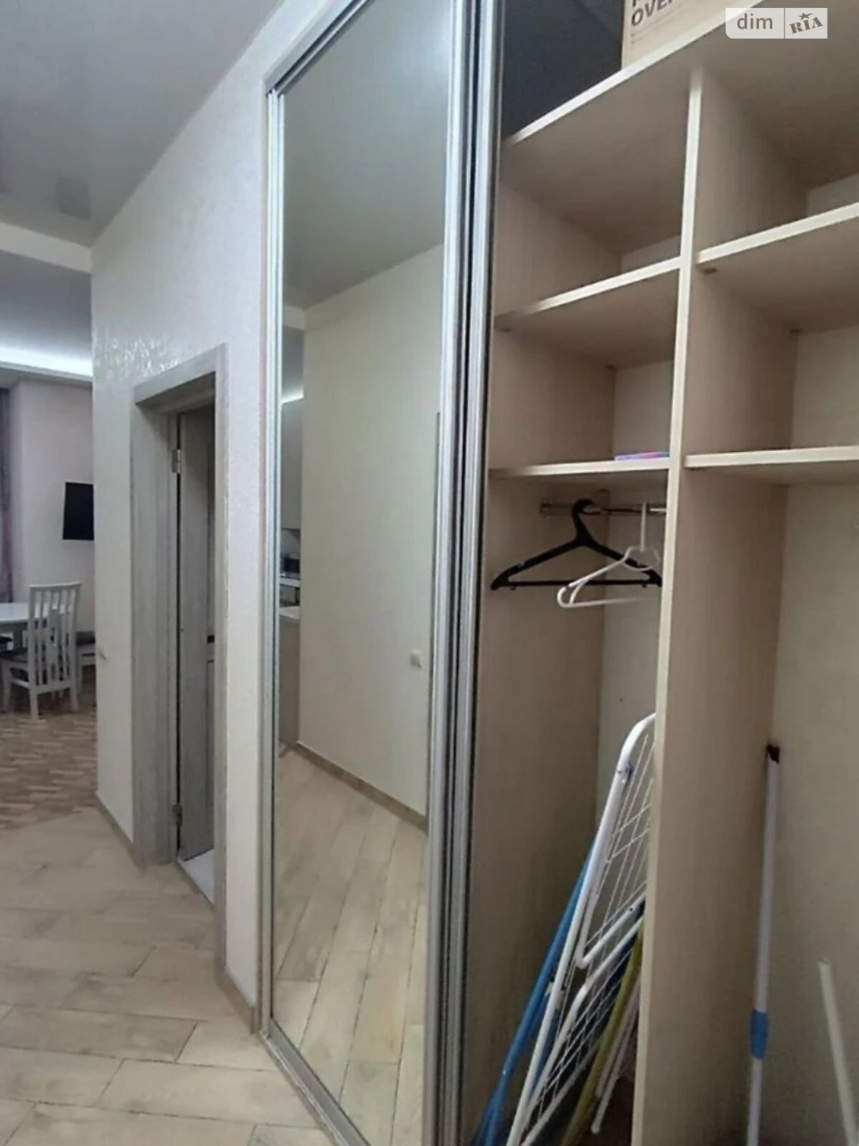 Long-Term Rental Apartment, Central Fountain Area
