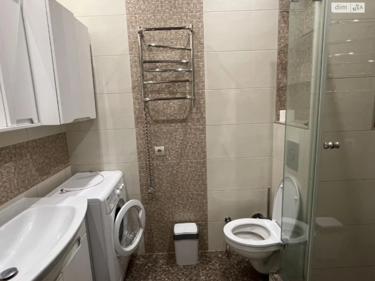 Long-Term Rental Apartment, Central Fountain Area