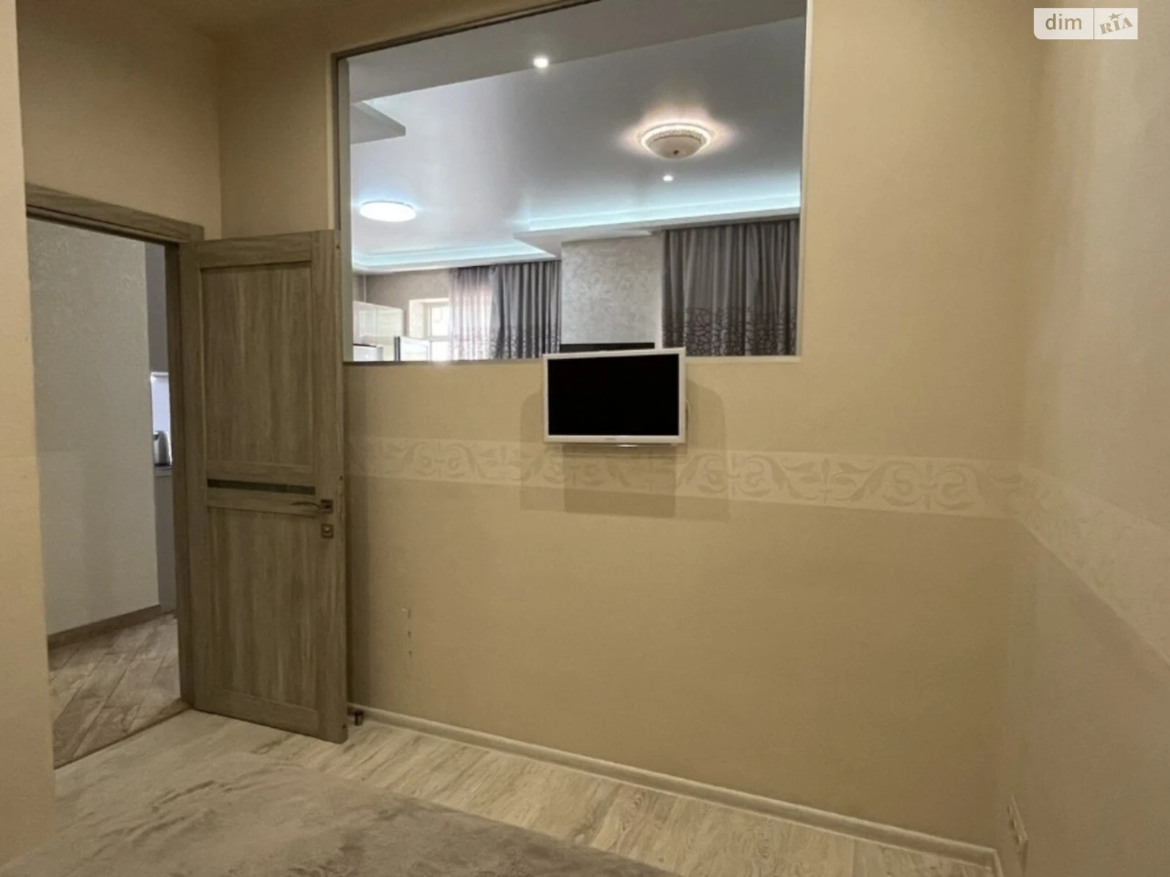 Long-Term Rental Apartment, Central Fountain Area