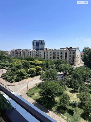 Long-Term Rental Apartment in Arcadia