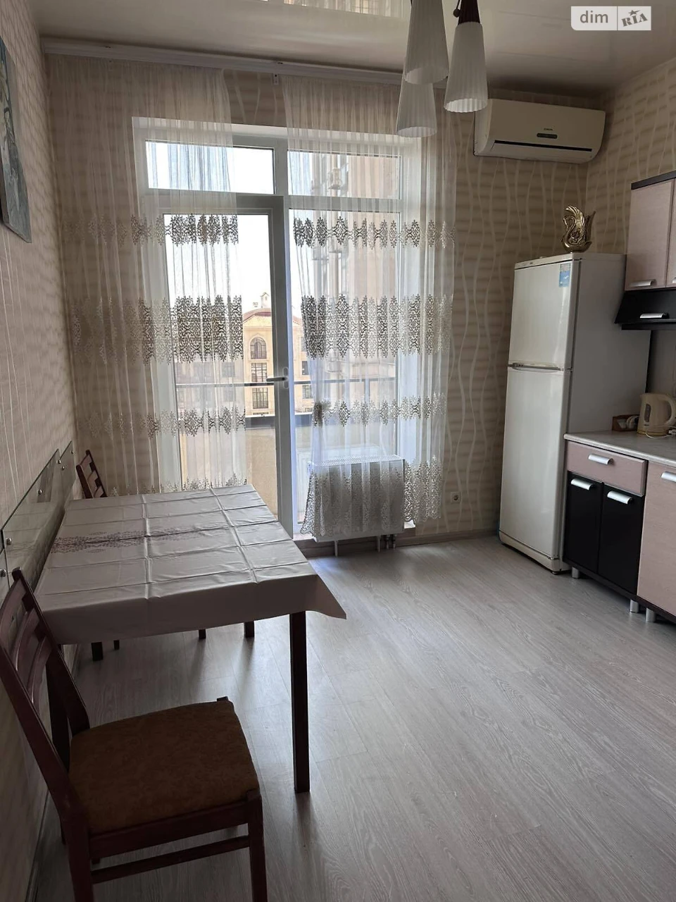 Long-Term Rental Apartment in Arcadia