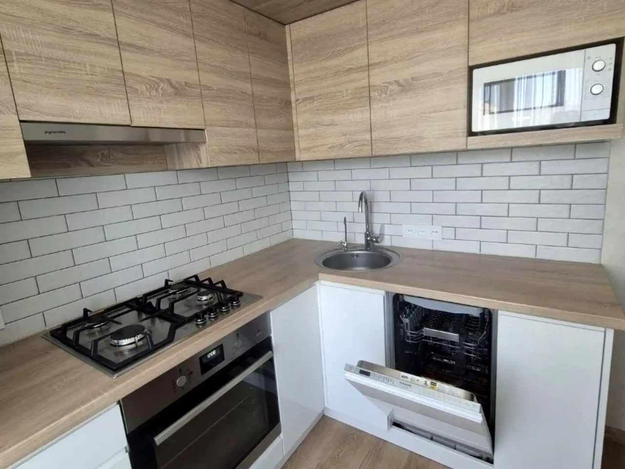 2-room apartment for sale, 52.4 m² on the 6th floor/9th floor.