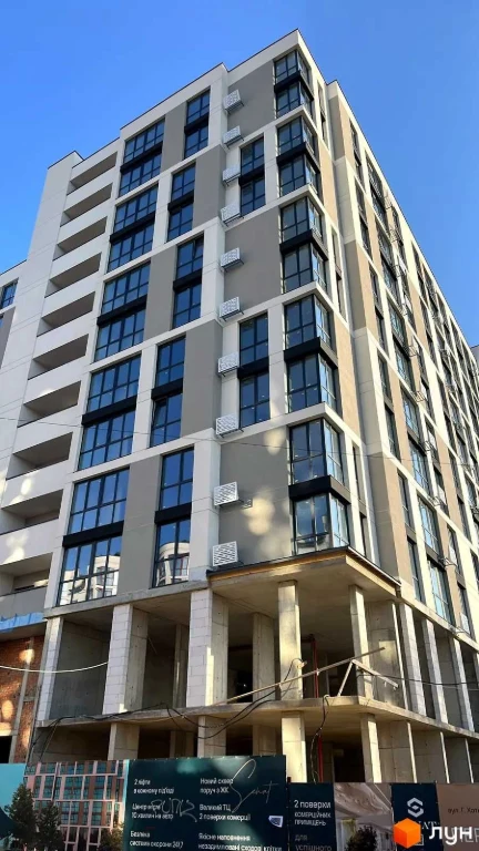 Penthouse apartment 43m + terrace 53m in a business class building