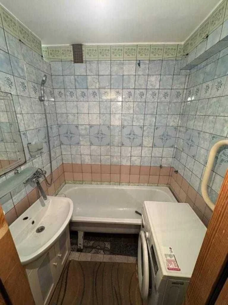 For Sale 2-bedroom apartment 51 sq.m in a brick building