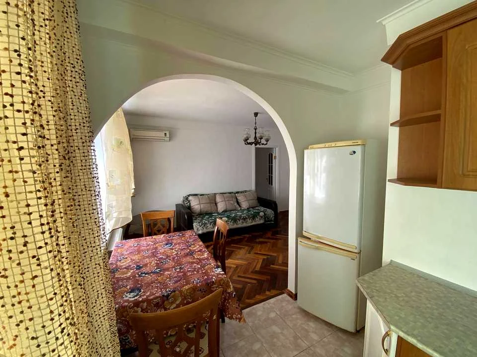 Apartment. Kyiv, Korylivska Street