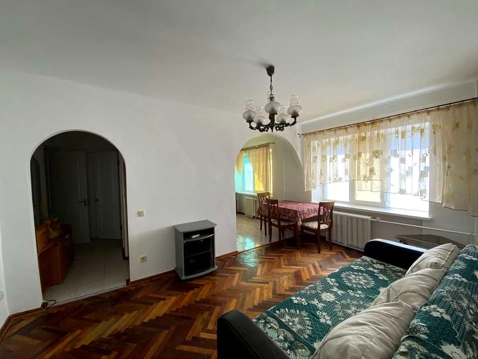 Apartment. Kyiv, Korylivska Street