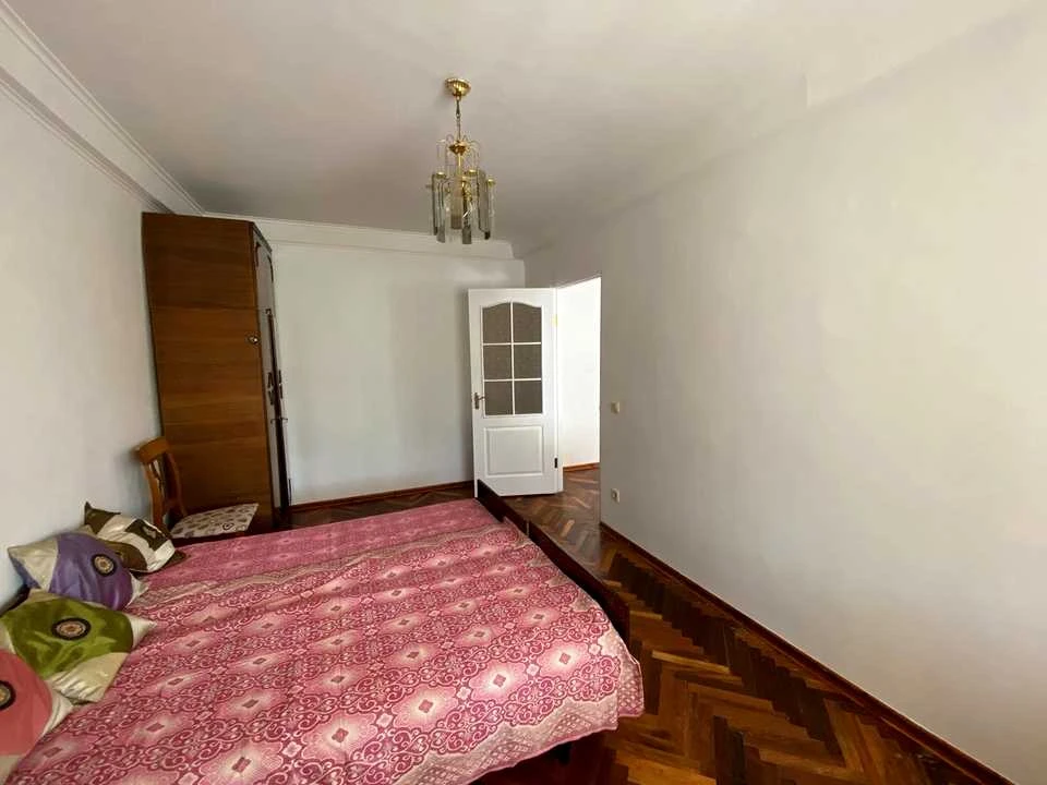 Apartment. Kyiv, Korylivska Street