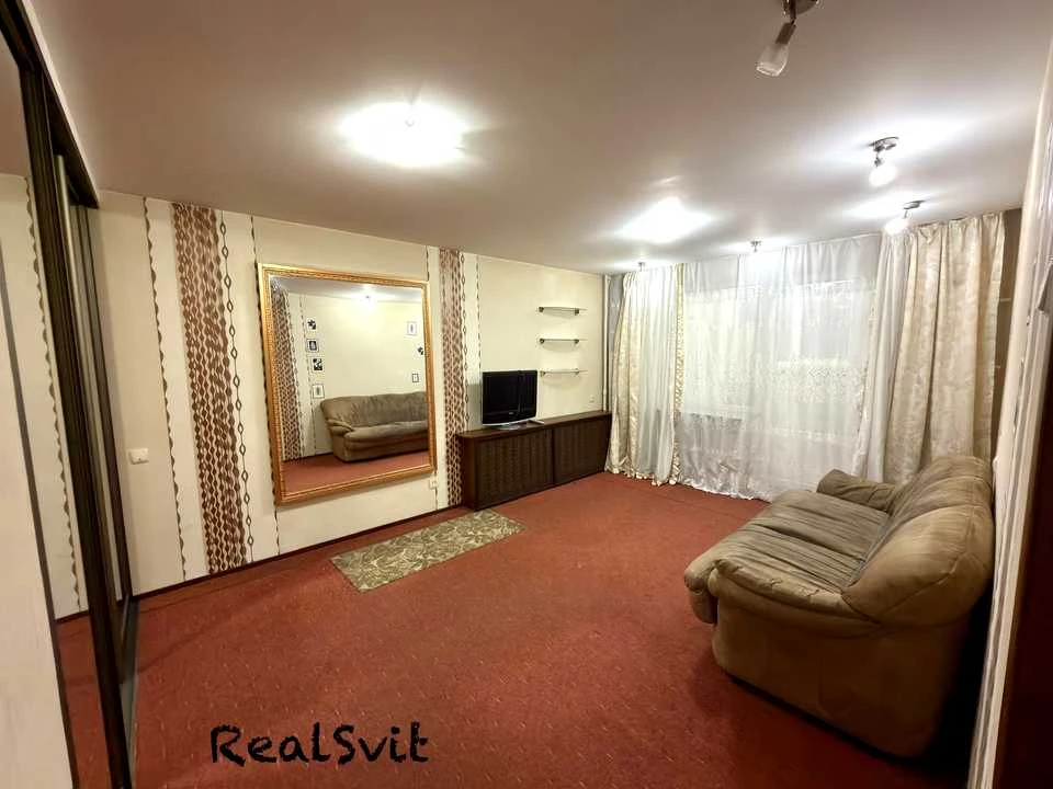 One-bedroom apartment. Novatoriv Street, Kyiv