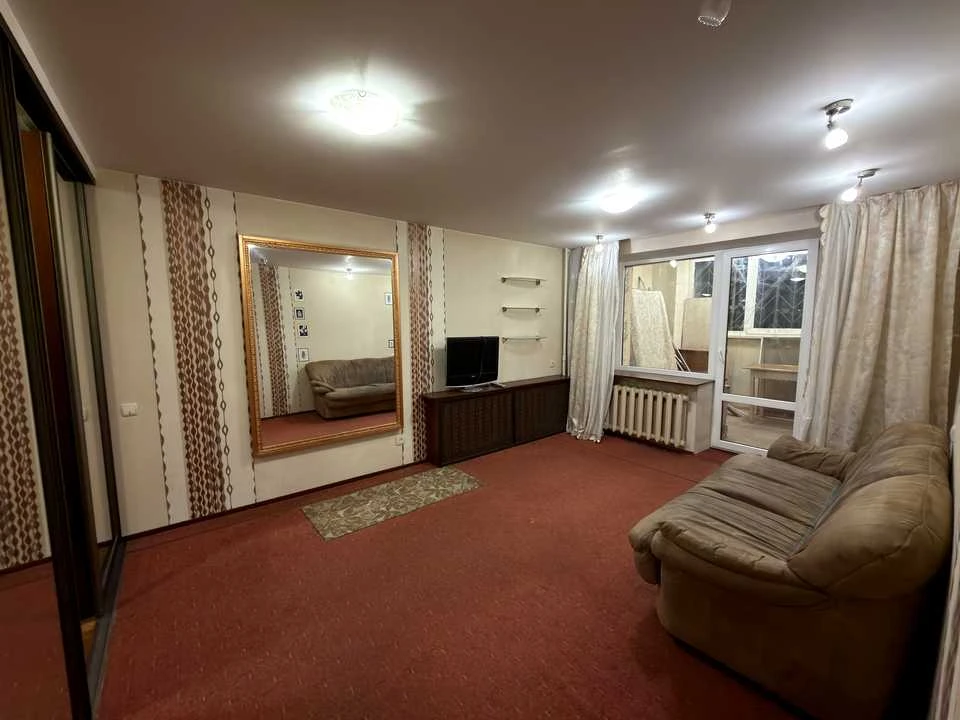 One-bedroom apartment. Novatoriv Street, Kyiv
