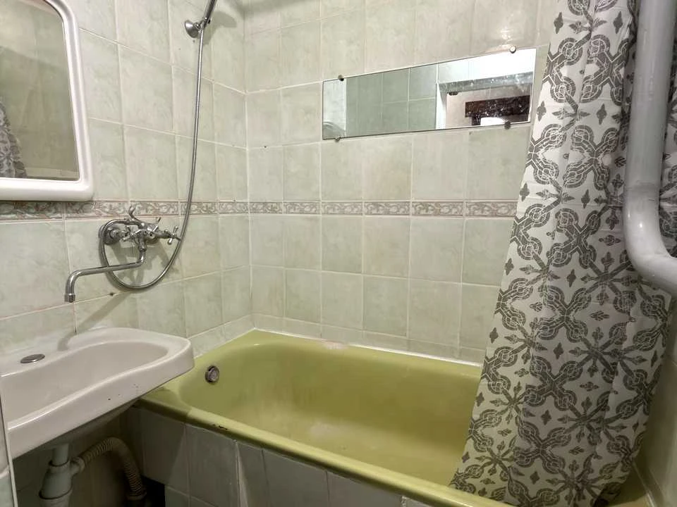 One-bedroom apartment. Novatoriv Street, Kyiv