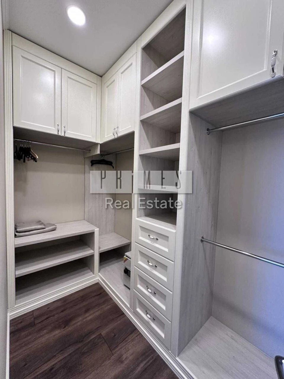 Sale of a 2-bedroom apartment in the Central Park Kudri Mackenzie, Pechersk