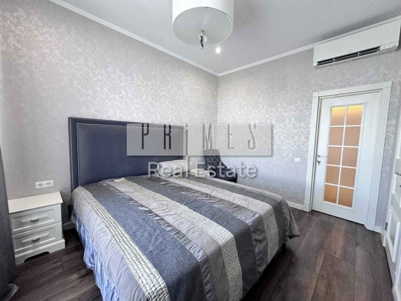 Sale of a 2-bedroom apartment in the Central Park Kudri Mackenzie, Pechersk