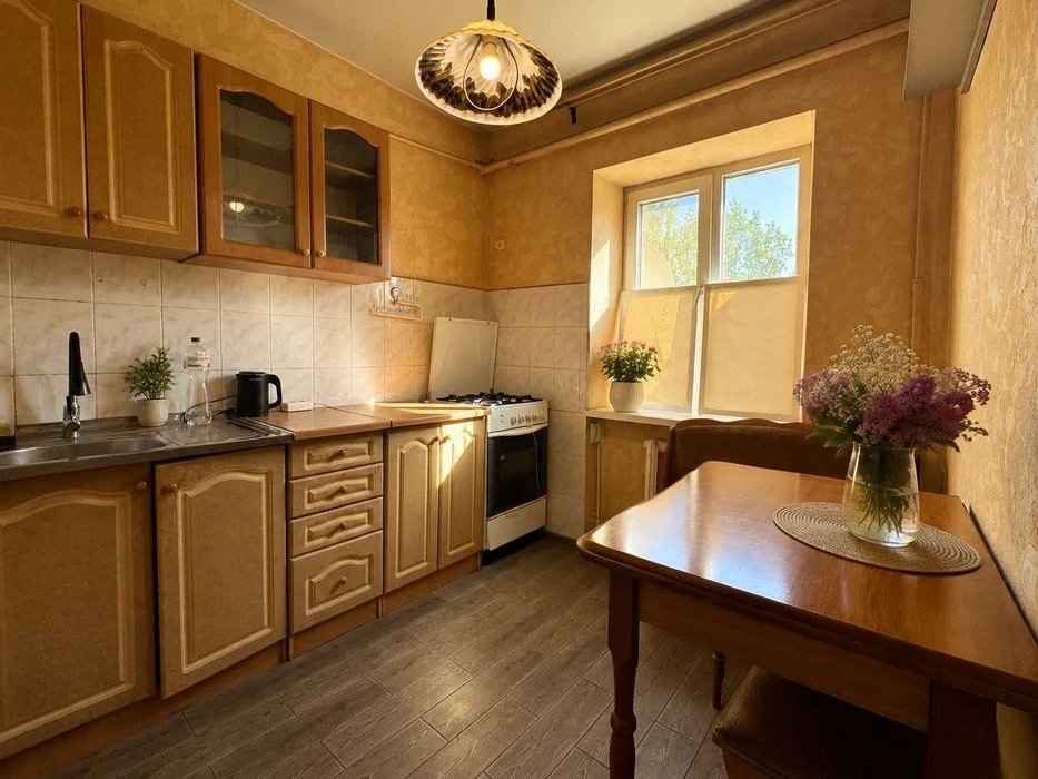 2 комнатная квартира 44м² Блочно-кирпичный дом Космонавтов/