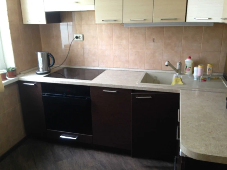 Darnytska District, Kharkiv Street 174, 2-floor, 59 sq.m.