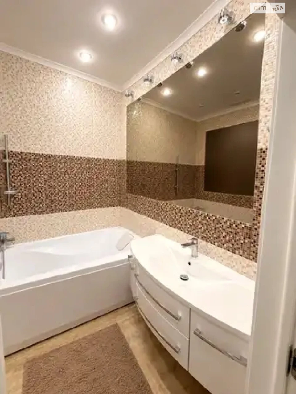 Продаж Квартира Дарницький