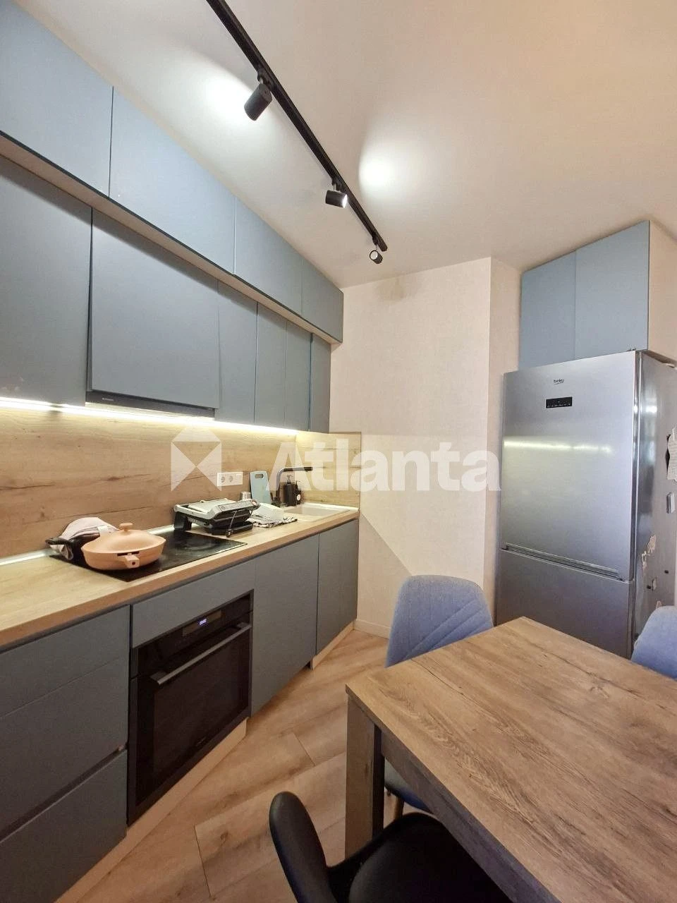 Продажа 2 - комнатной квартиры в ЖК Континент