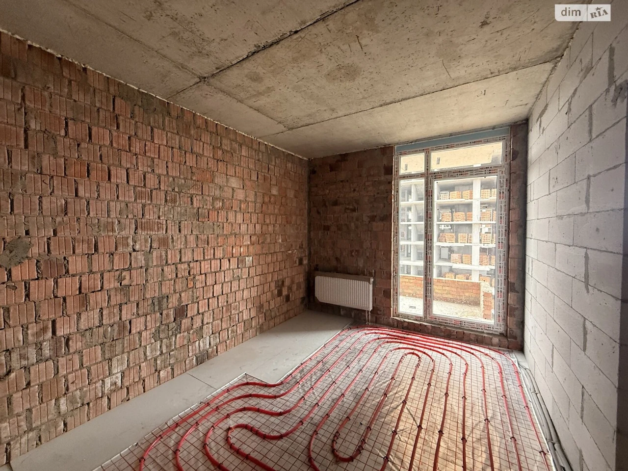 Apartment for Sale: Center