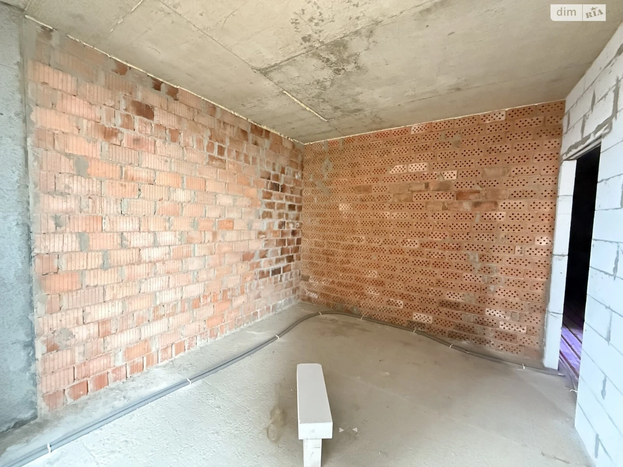 Apartment for Sale: Center