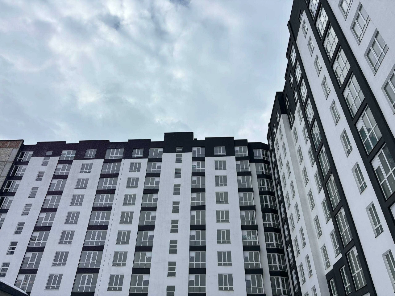 Spacious 2-room apartment near Park Шевченко